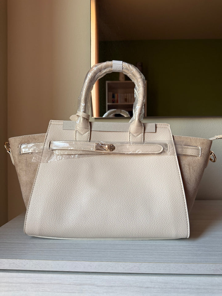 BORSA A MANO CON POCHETTE