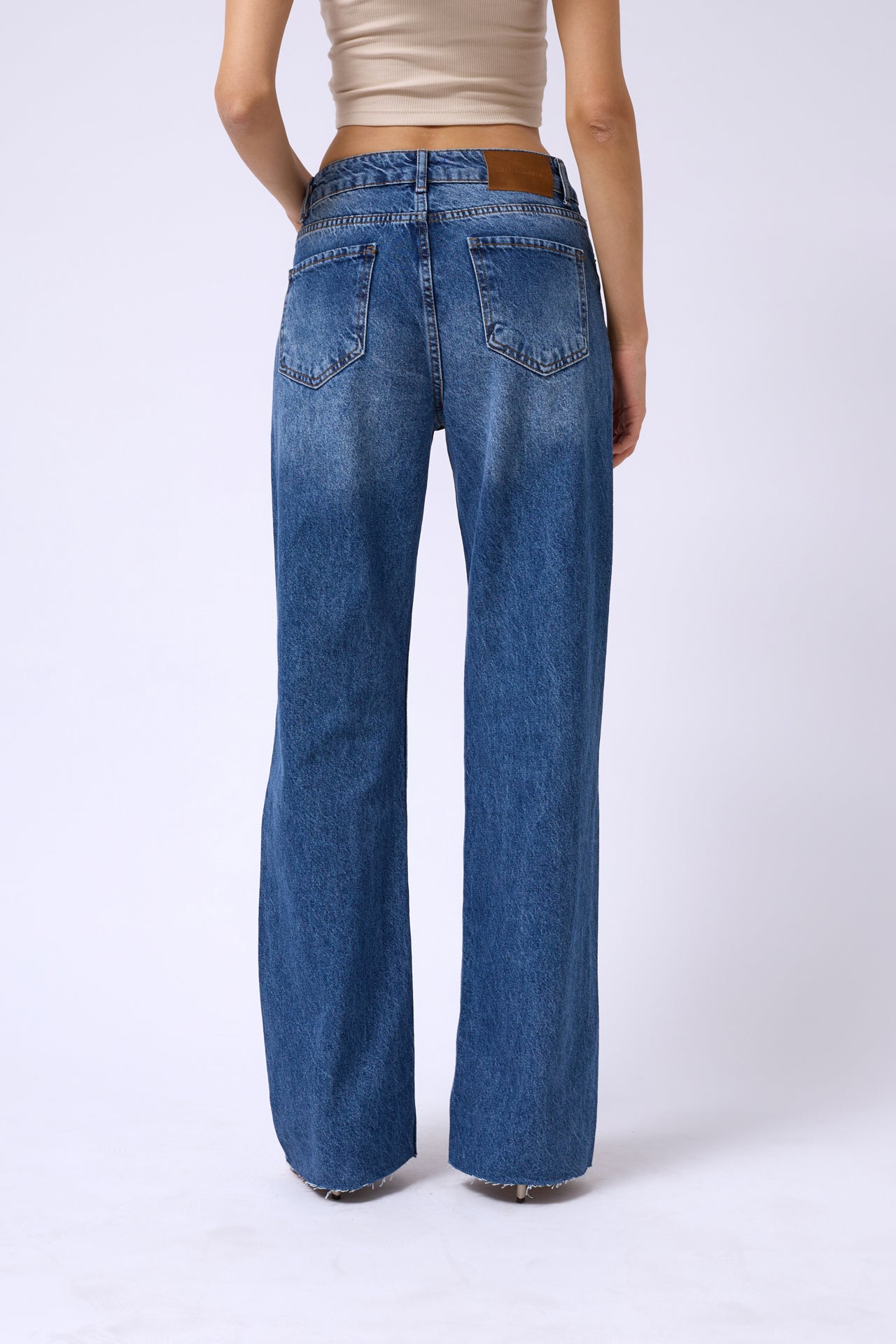 JEANS A GAMBA LARGA